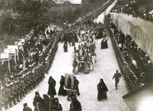 Крестный ход с мощами прп. Евфросинии